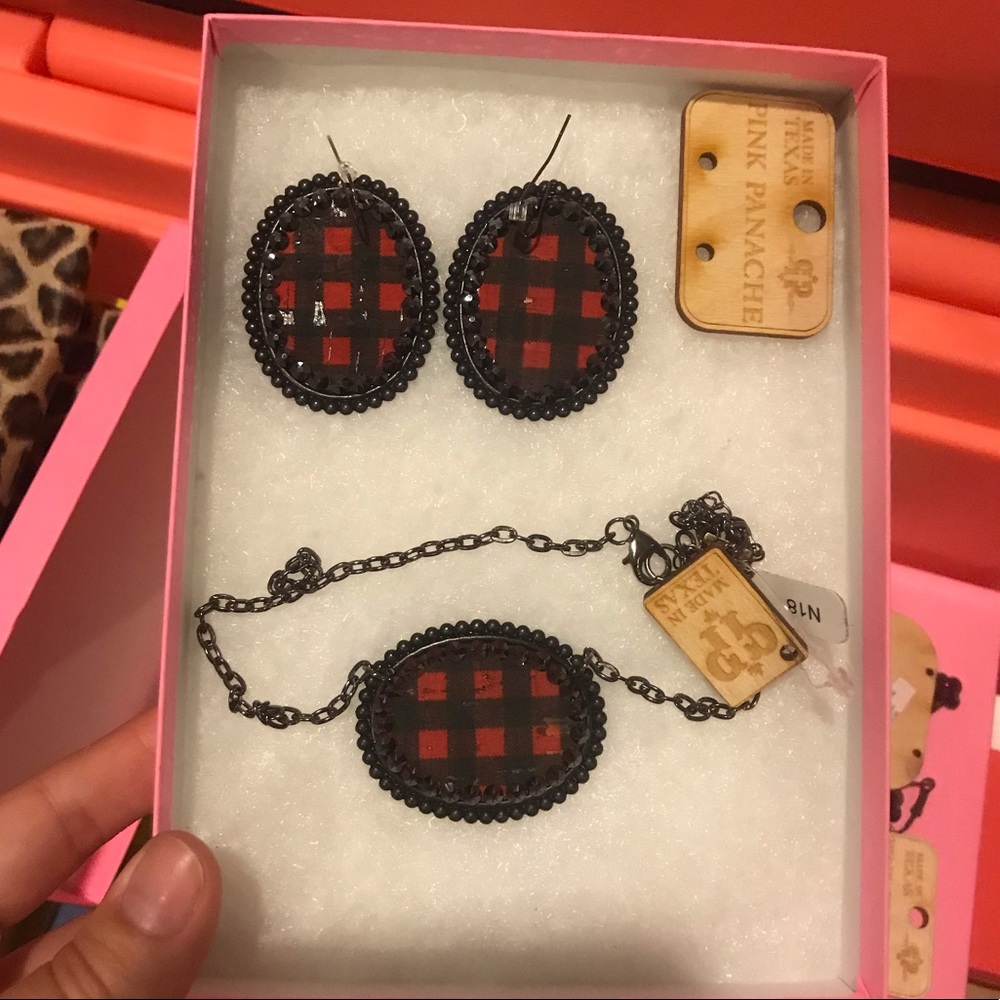 Pink Panache Jewelry Set!